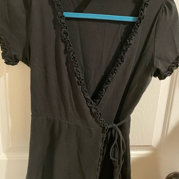 black wrap dress - Picture 2 of 3